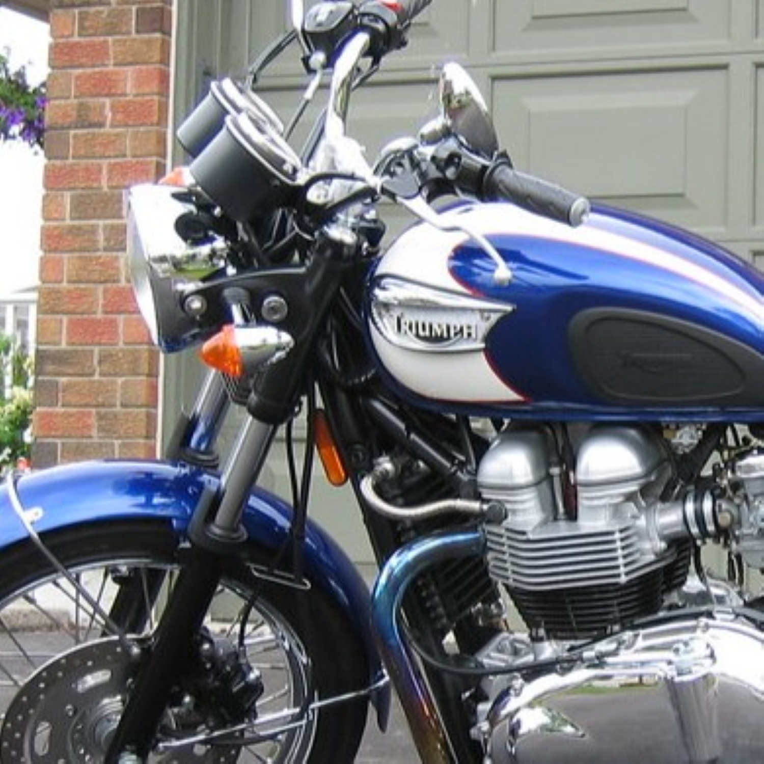 Sapphire Blue (code JM) Triumph Motorcycle Paint Products - All Triumph ...